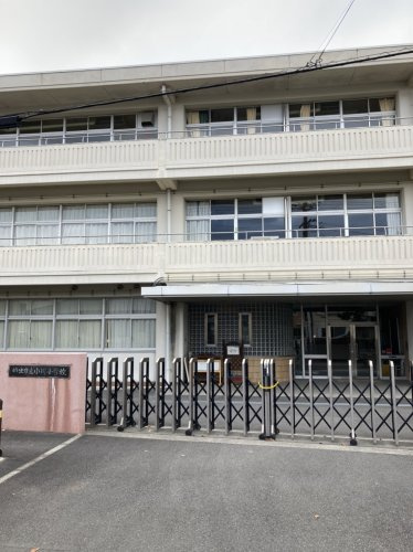 【小学校】焼津市立小川小学校まで530ｍ