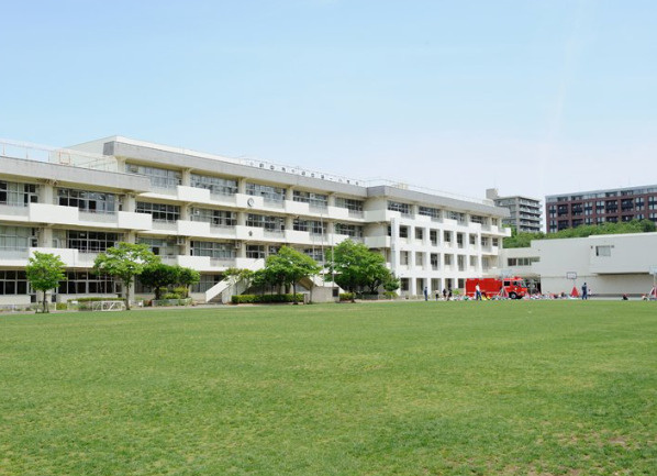 【小学校】府中市立第一小学校まで904ｍ