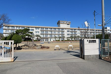 【中学校】南ひばりガ丘中学校まで1307ｍ