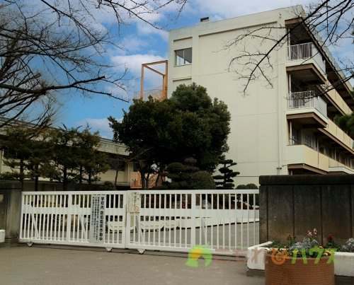 【小学校】上尾市立東町小学校まで460ｍ