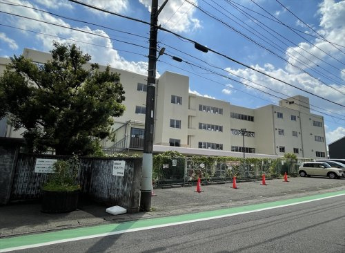 【中学校】富士見市立　西中学校まで850ｍ