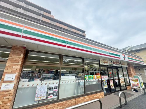 【コンビニエンスストア】セブンイレブン　幕張西店まで765ｍ