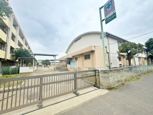 【小学校】千葉市立幕張西小学校まで828ｍ