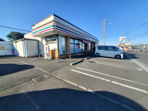 【コンビニエンスストア】セブンイレブン伊勢原三ノ宮店まで575ｍ