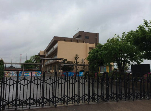 【小学校】鴻巣市立下忍小学校まで687ｍ