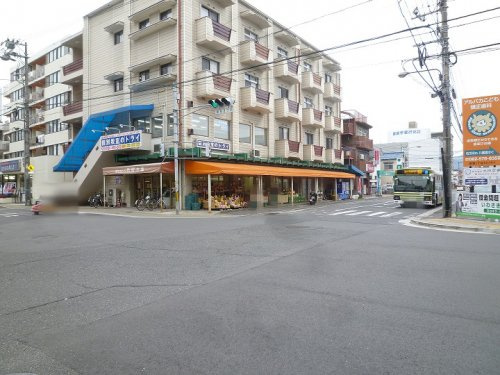 【スーパー】ママチェーン五日市店まで595ｍ