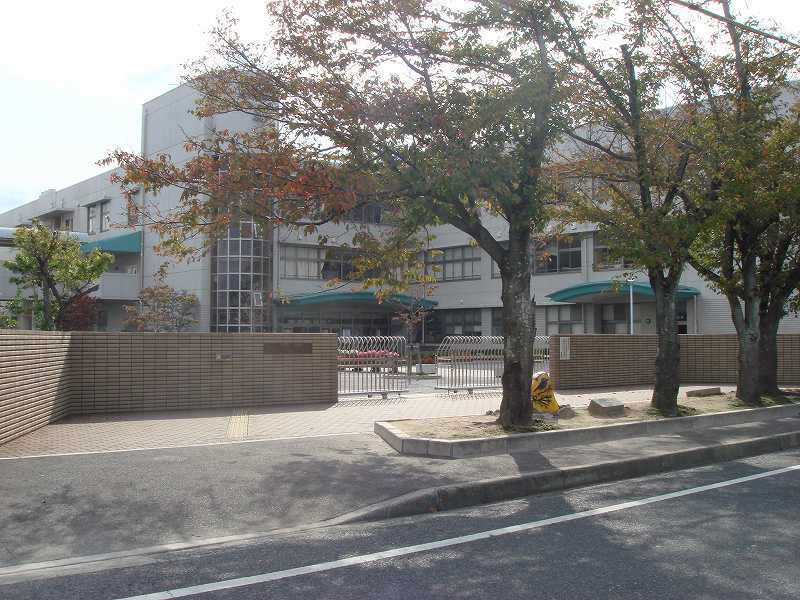 【中学校】大竹中学校まで1077ｍ