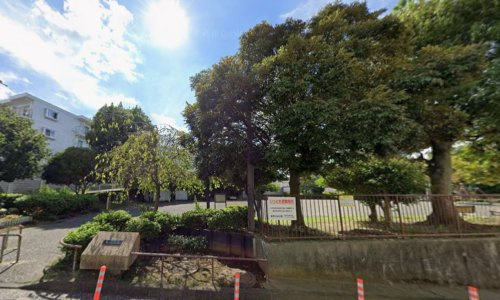 【公園】東芹が谷公園まで392ｍ