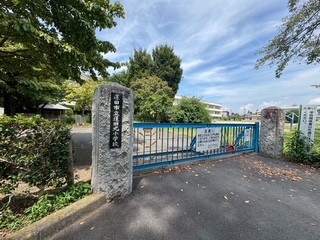 【小学校】蓮田北小学校まで1570ｍ