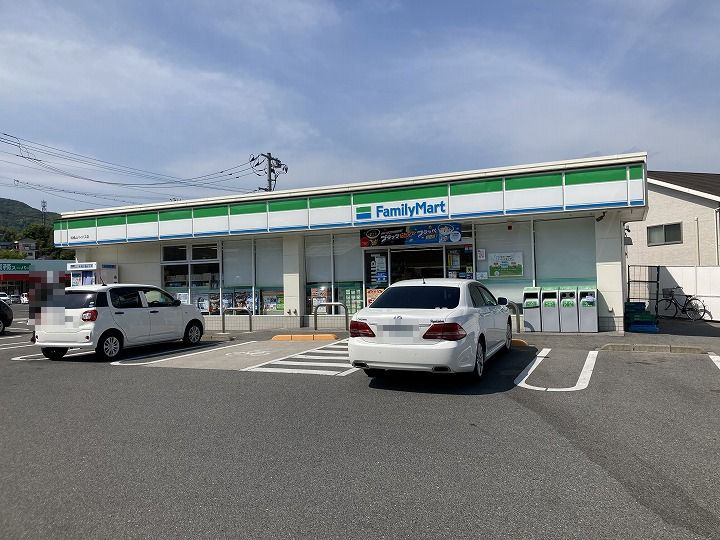 【コンビニエンスストア】ファミリーマート　呉焼山バイパス店まで1382ｍ