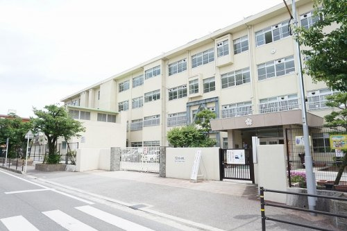【小学校】福岡市立三筑小学校まで539ｍ