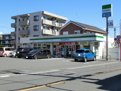 【コンビニエンスストア】ファミリーマート坂戸南町店まで649ｍ