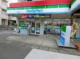 【コンビニエンスストア】ファミリーマート　稲城長沼店まで1708ｍ