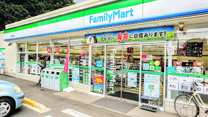 【コンビニエンスストア】ファミリーマート　清瀬中里店まで572ｍ