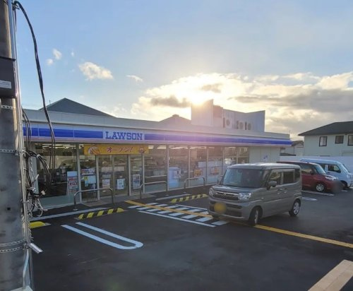 【コンビニエンスストア】ローソン　川西大和西四丁目店まで203ｍ