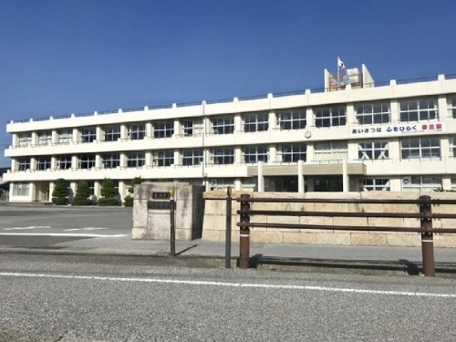 【中学校】長浜市立浅井中学校まで4230ｍ