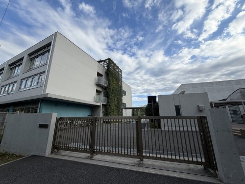 【小学校】練馬区立石神井小学校まで650ｍ