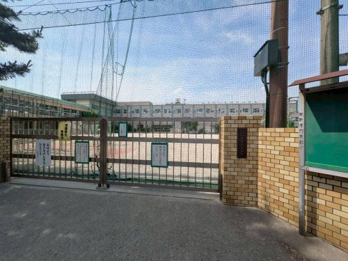 【小学校】足立区立東伊興小学校まで290ｍ