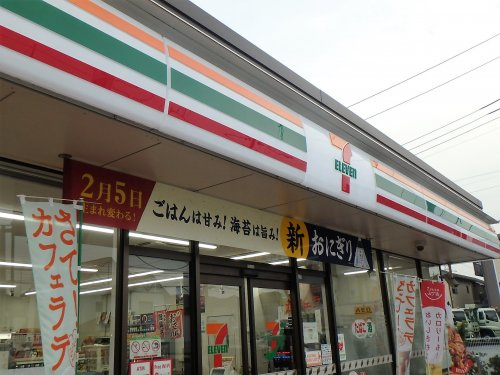 【コンビニエンスストア】セブン-イレブン　戸田笹目中学校前店まで48ｍ