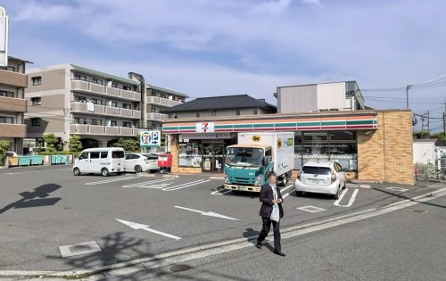 【コンビニエンスストア】セブンイレブン　堺金岡町店まで569ｍ