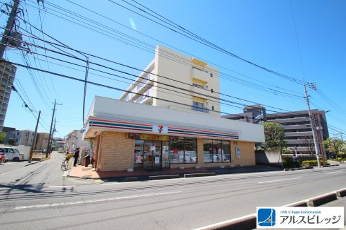 【コンビニエンスストア】セブンイレブン　志木愛宕通り店まで505ｍ