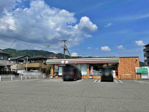 【コンビニエンスストア】セブンイレブン　亀岡篠町馬堀店まで350ｍ