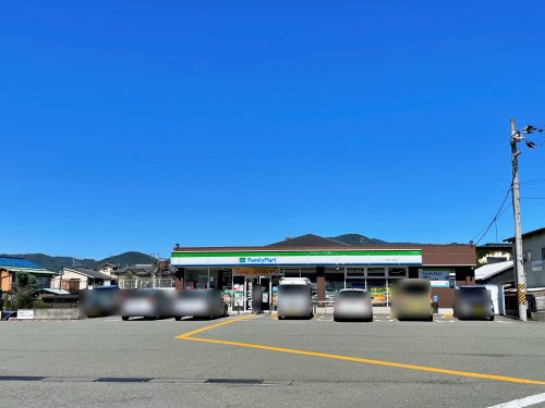 【コンビニエンスストア】ファミリーマート　南丹八木町店まで521ｍ