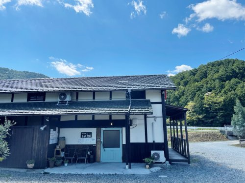 【喫茶店・カフェ】cafe　ＨＡ・ＲＵまで1698ｍ