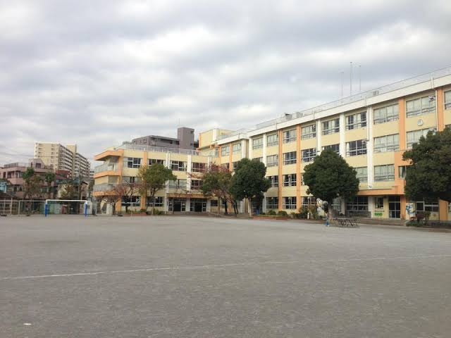 【小学校】江戸川区立第七葛西小学校まで880ｍ