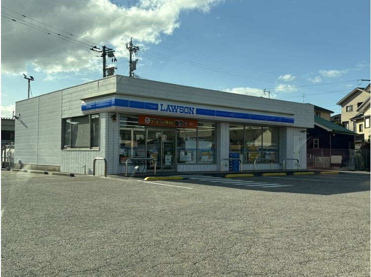 【コンビニエンスストア】ローソン　七尾光陽台店まで262ｍ