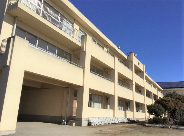 【小学校】牛久市立岡田小学校まで600ｍ
