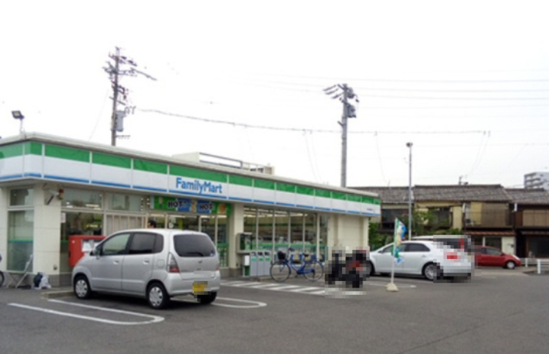 【コンビニエンスストア】ファミリーマート　中村東宿町店まで596ｍ