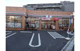 【コンビニエンスストア】セブンイレブン　大田区東蒲田キネマ通り店まで354ｍ