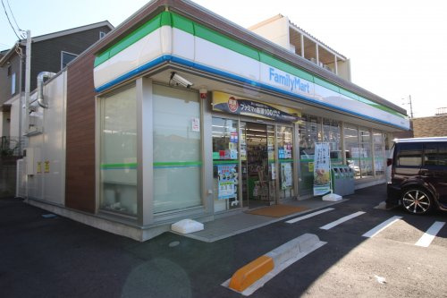 【コンビニエンスストア】ファミリーマート横須賀大津店まで201ｍ