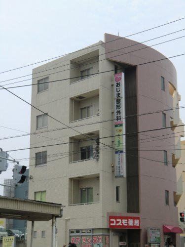 【クリニック】衣笠・かつみクリニックビルまで385ｍ