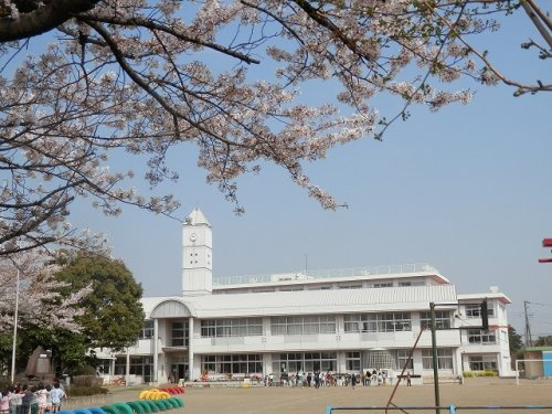 【小学校】川本北小学校まで400ｍ