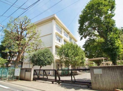 【小学校】練馬区立仲町小学校まで460ｍ