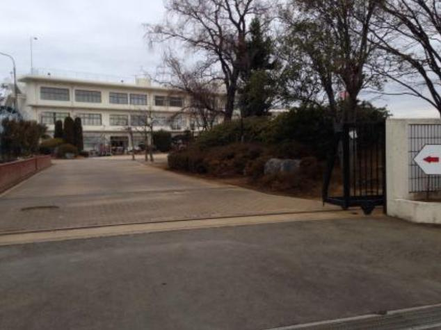 【中学校】鴻巣市立吹上中学校まで680ｍ