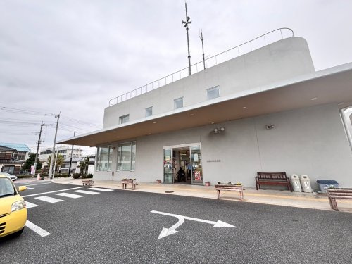 【市役所・区役所】鴻巣市役所吹上支所まで636ｍ
