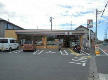 【コンビニエンスストア】セブンイレブン鴻巣宮前原店まで680ｍ