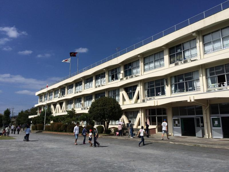 【小学校】日野市立滝合小学校まで172ｍ