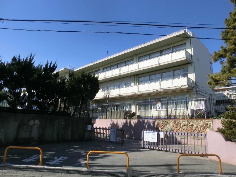 【小学校】西東京市立谷戸第二小学校まで1369ｍ