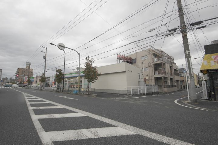 【コンビニエンスストア】ファミリーマート保谷町五丁目店まで472ｍ