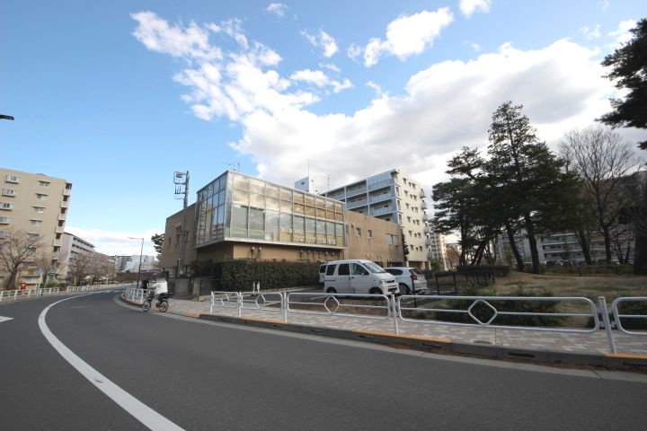 【図書館】東久留米市立ひばりが丘図書館まで1180ｍ