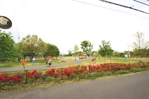 【公園】六仙公園まで450ｍ