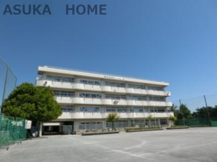 【中学校】横浜市立汲沢中学校まで752ｍ