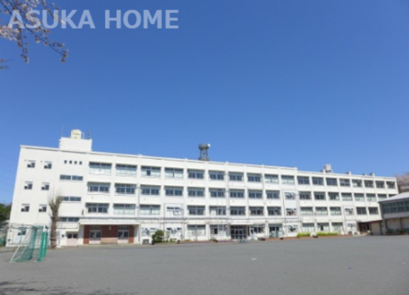 【小学校】横浜市立上川井小学校まで271ｍ