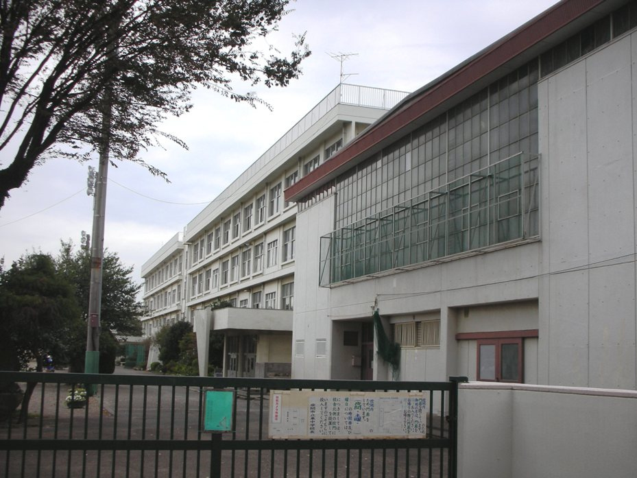 【中学校】座間市立東中学校まで956ｍ