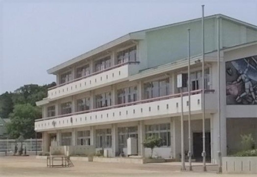 【小学校】吉岡小学校まで1000ｍ