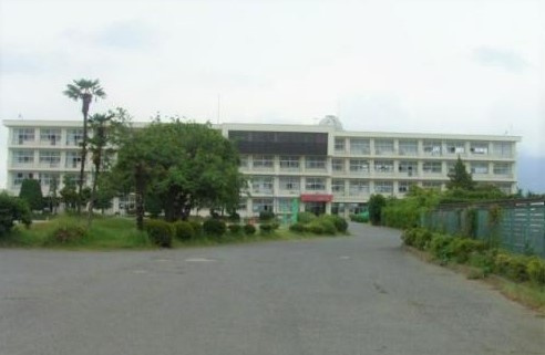 【中学校】大穂中学校まで850ｍ